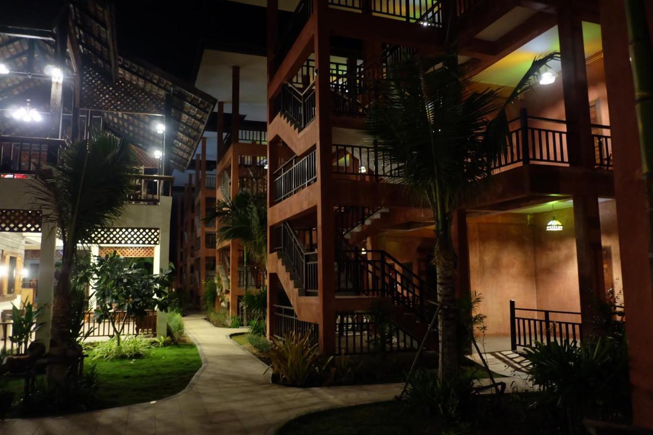 Rainforest Huahin Village Hotel Exterior photo