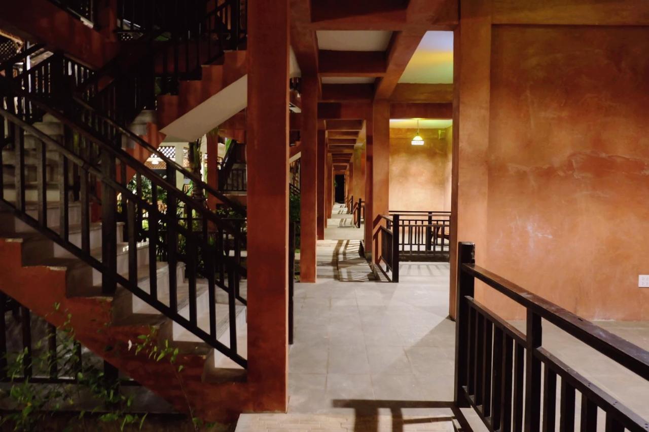 Rainforest Huahin Village Hotel Exterior photo